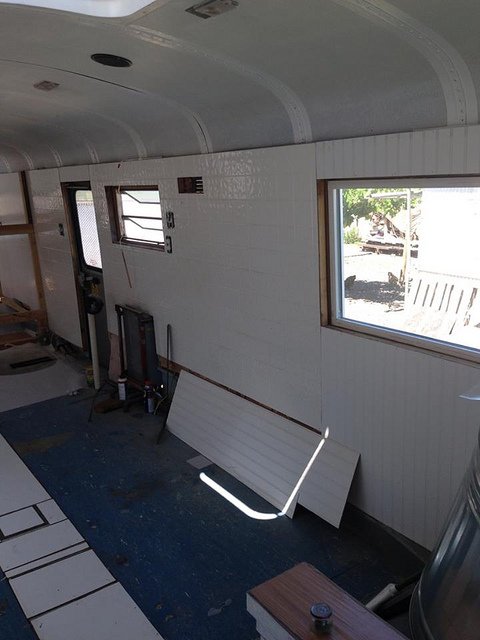 zidovi kuće autobusa